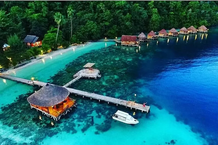 Tempat Wisata di Maluku